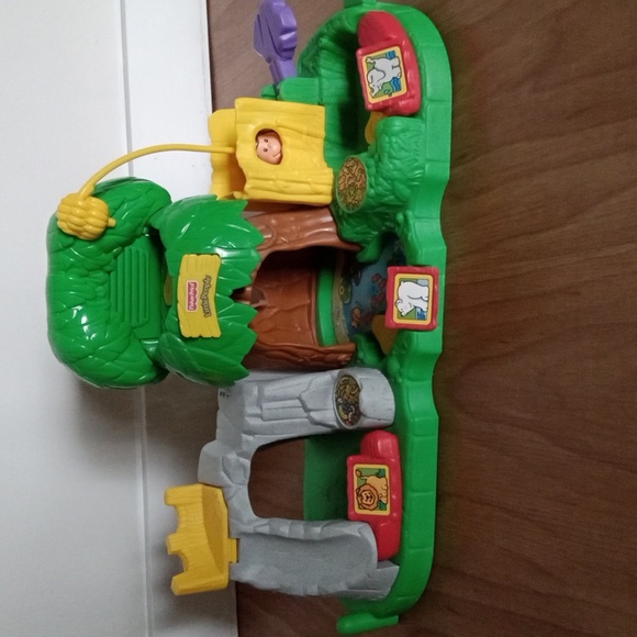 Fisher-Price Other - Fisher Price Little People ZOO Activity Center kid toy